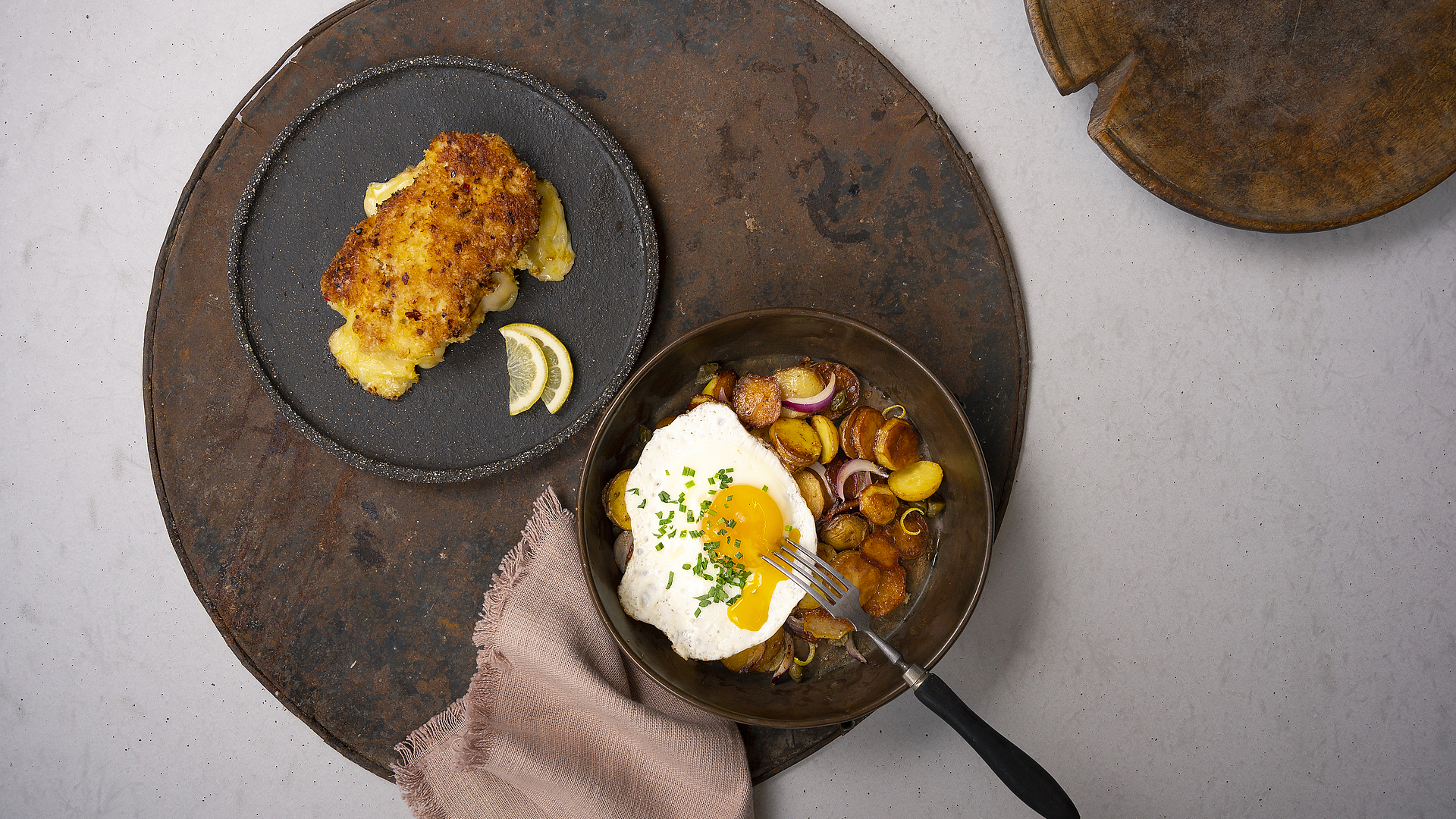 Gefuellte_Putenschnitzel_mit_CocosChiliPanade_1.jpg