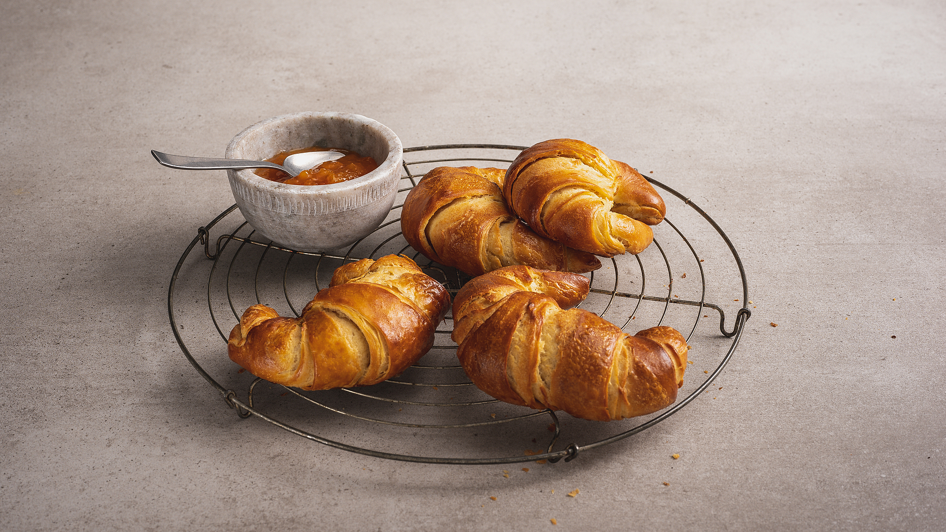 Spelt croissants