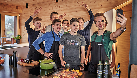 9_Galerie_2021_BORAhansgrohe_Grillparty_85_1920x1080.jpg