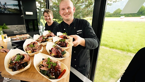 BORA_Truck_Tour_food_with_a_smile.jpg