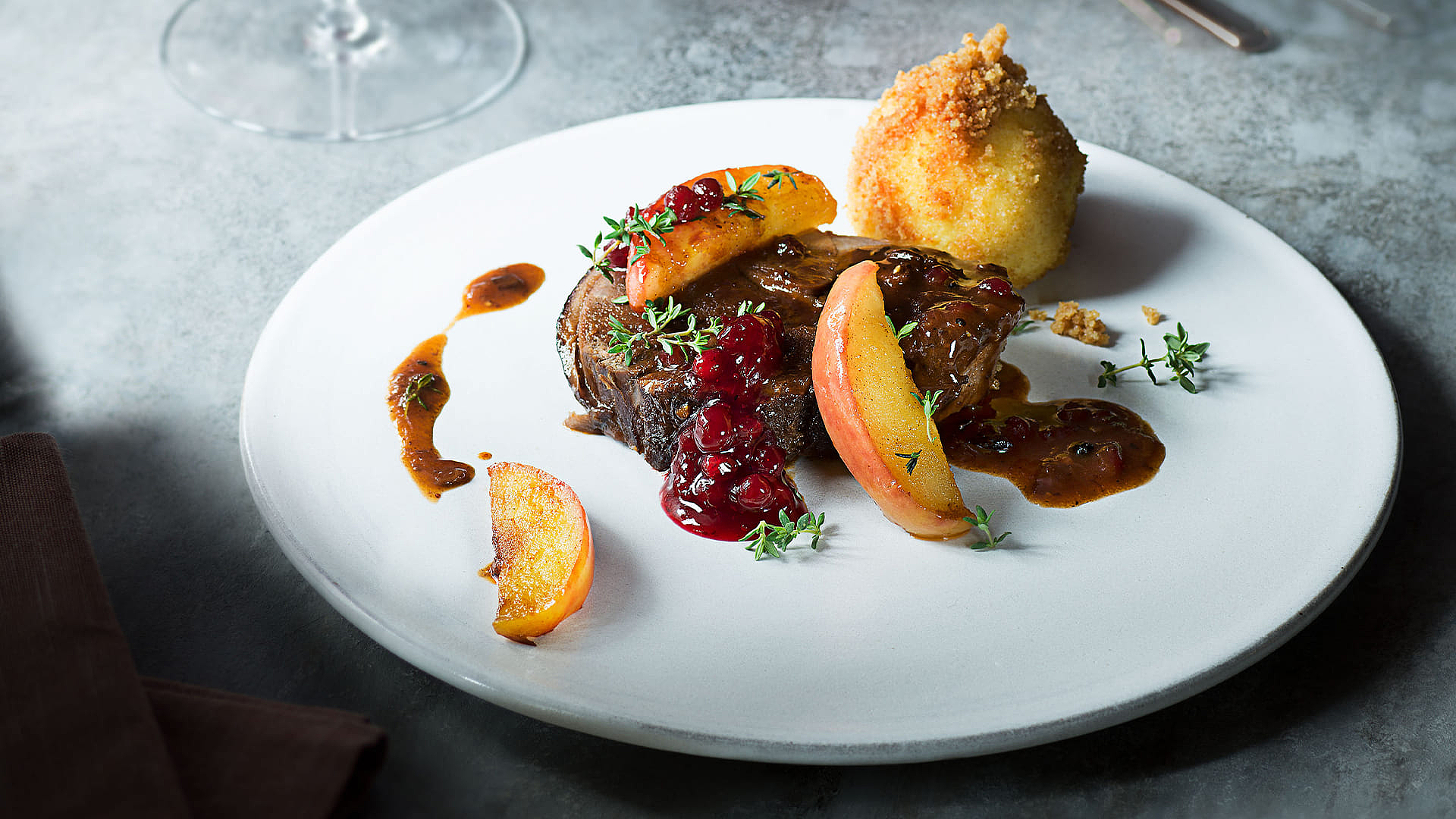 Rôti de gibier aux croquettes  de pomme de terre de Lafer