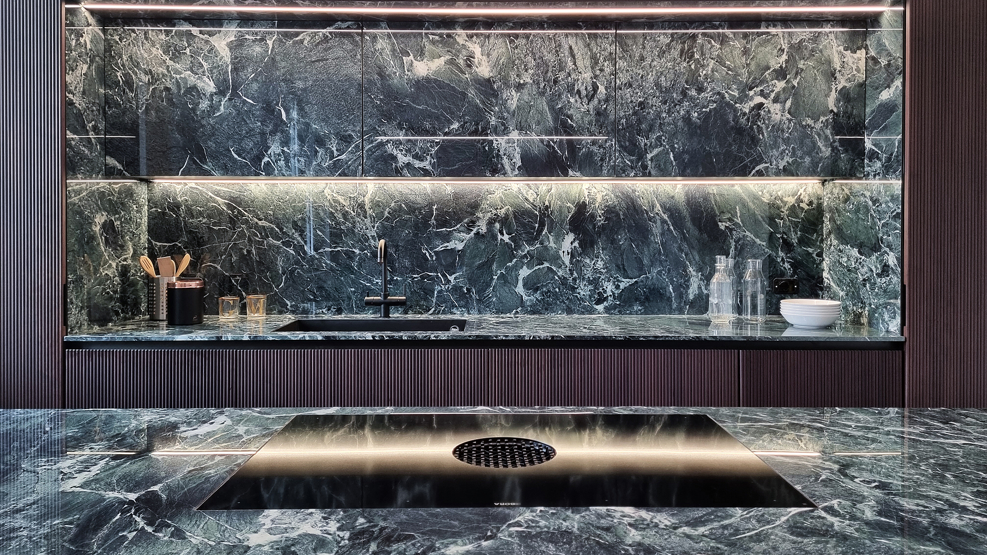 A new twist on a 1930s kitchen A new twist on a 1930s kitchen