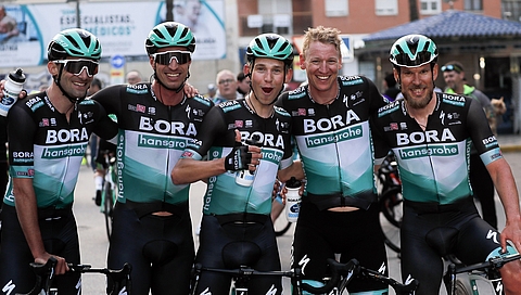 6___bettiniphoto_0439870_BORA-hansgrohe_Team.jpg