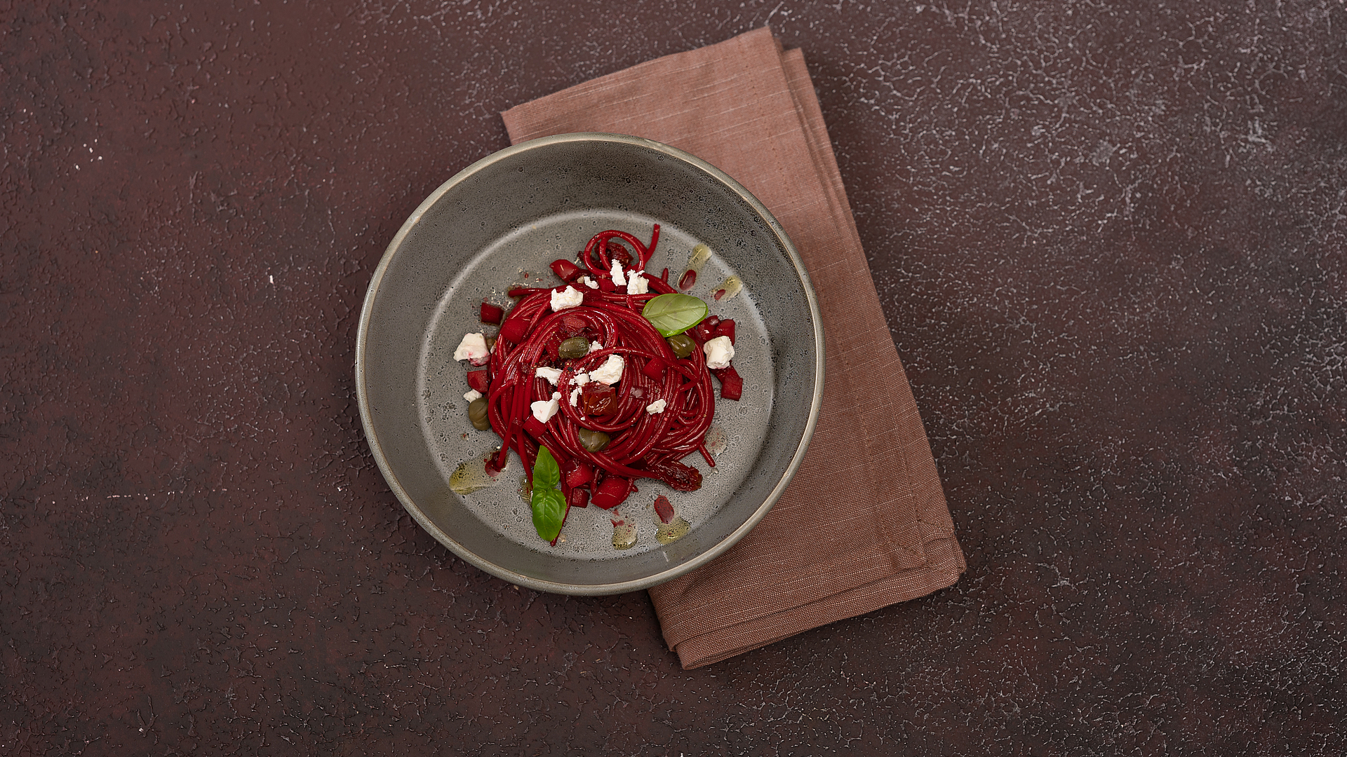 Beetroot spaghetti with feta cheese