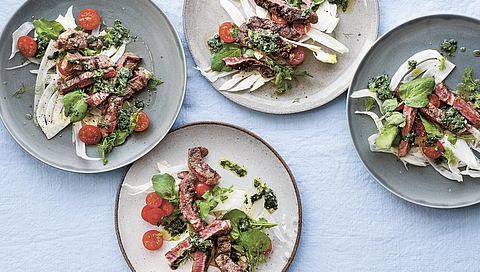 Steak met geschaafde venkelsalade en mojo verde