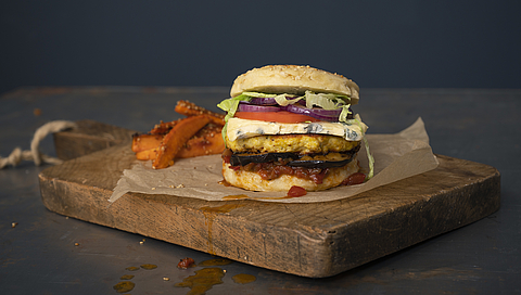 Burger with sweet potato wedges