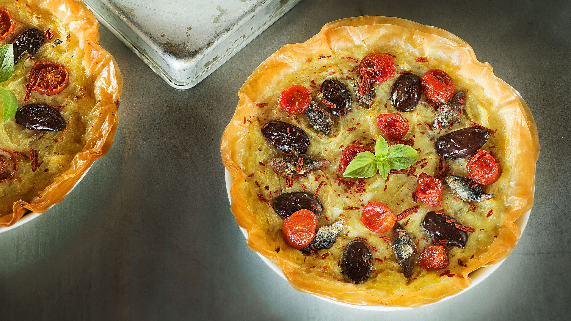 Torta salata di cipolle in pasta fillo