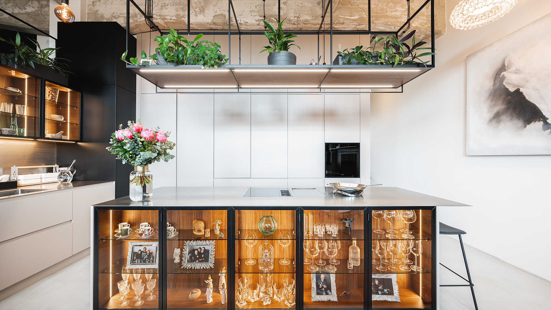 An eye-catching kitchen with an industrial aesthetic  