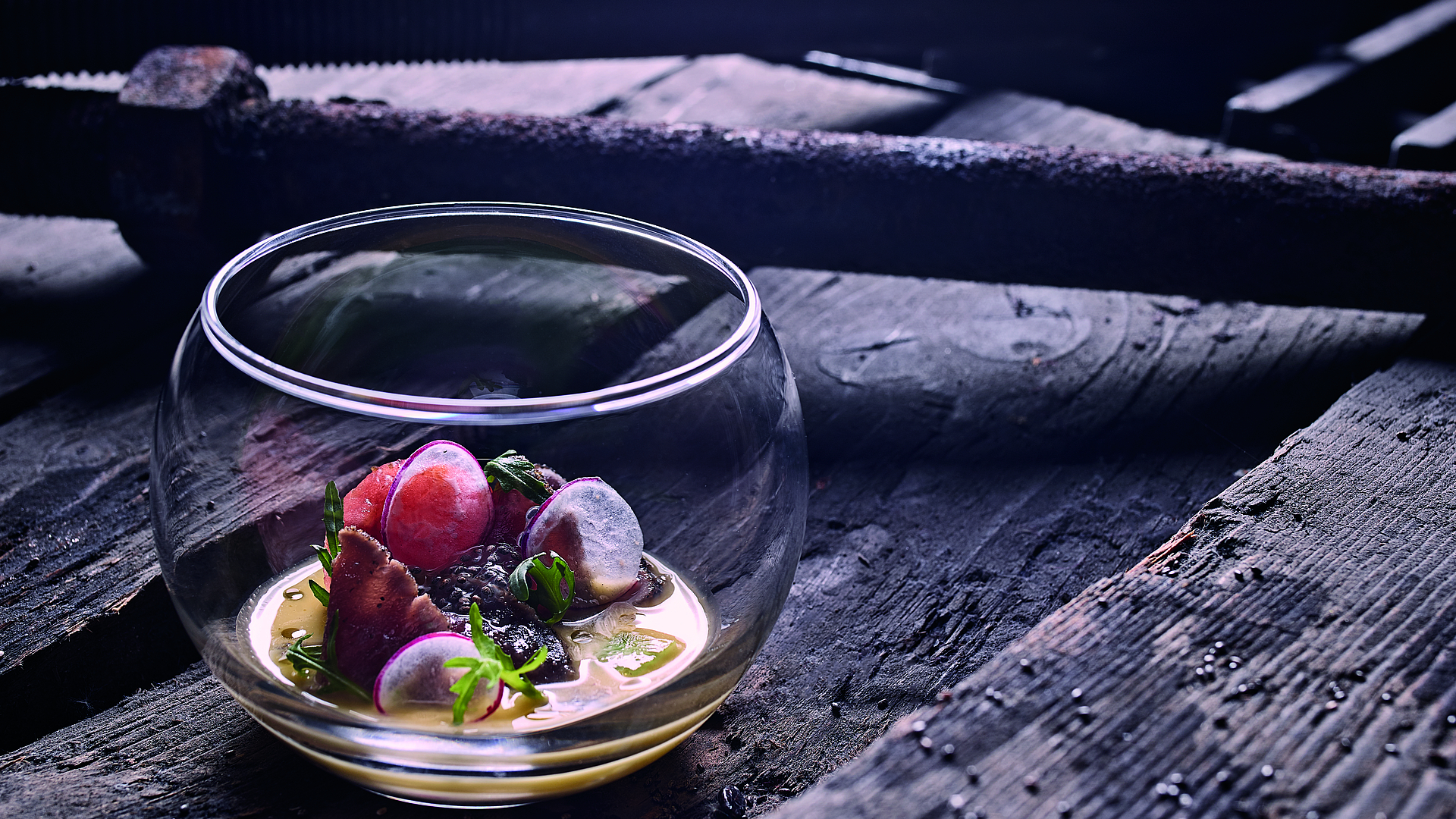 Melon gazpacho with tuna and tomatoes Melon gazpacho with tuna and tomatoes