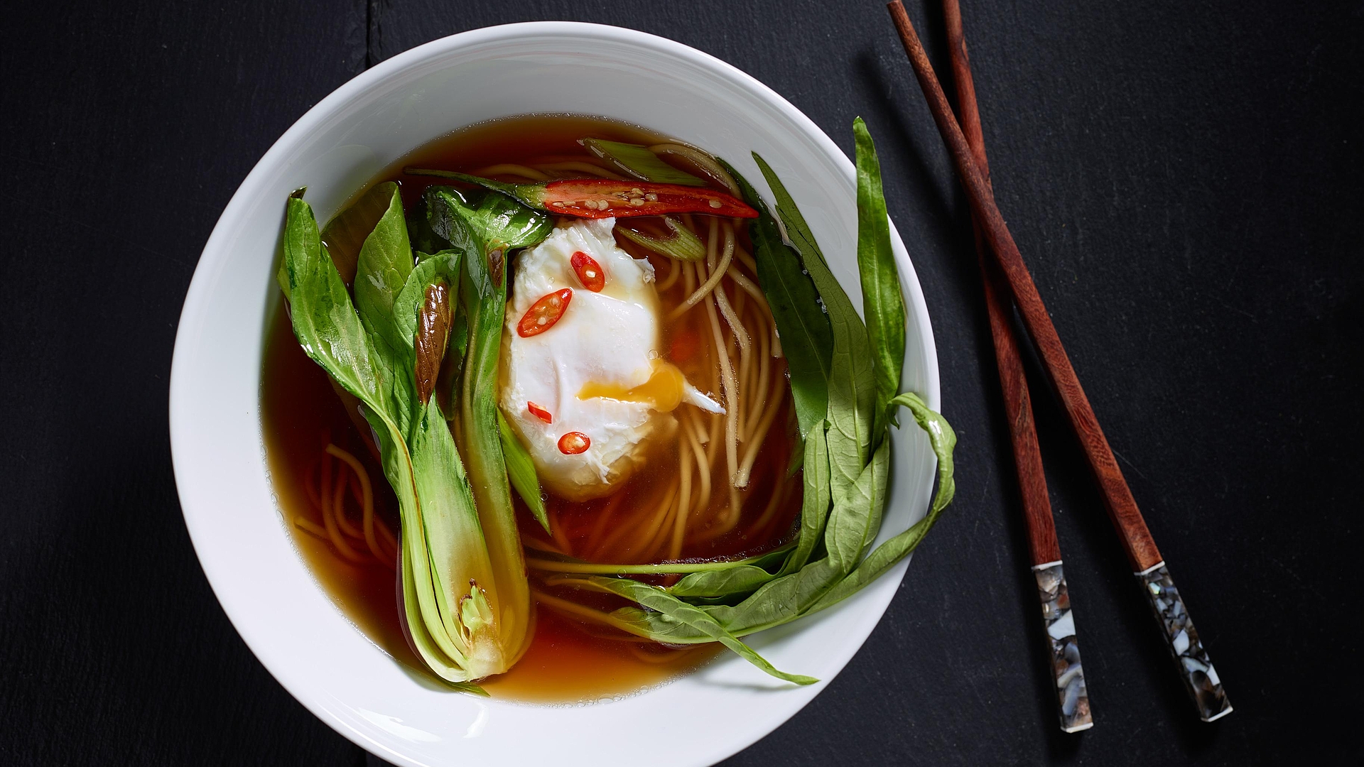 Soupe japonaise miso et nouille ramen