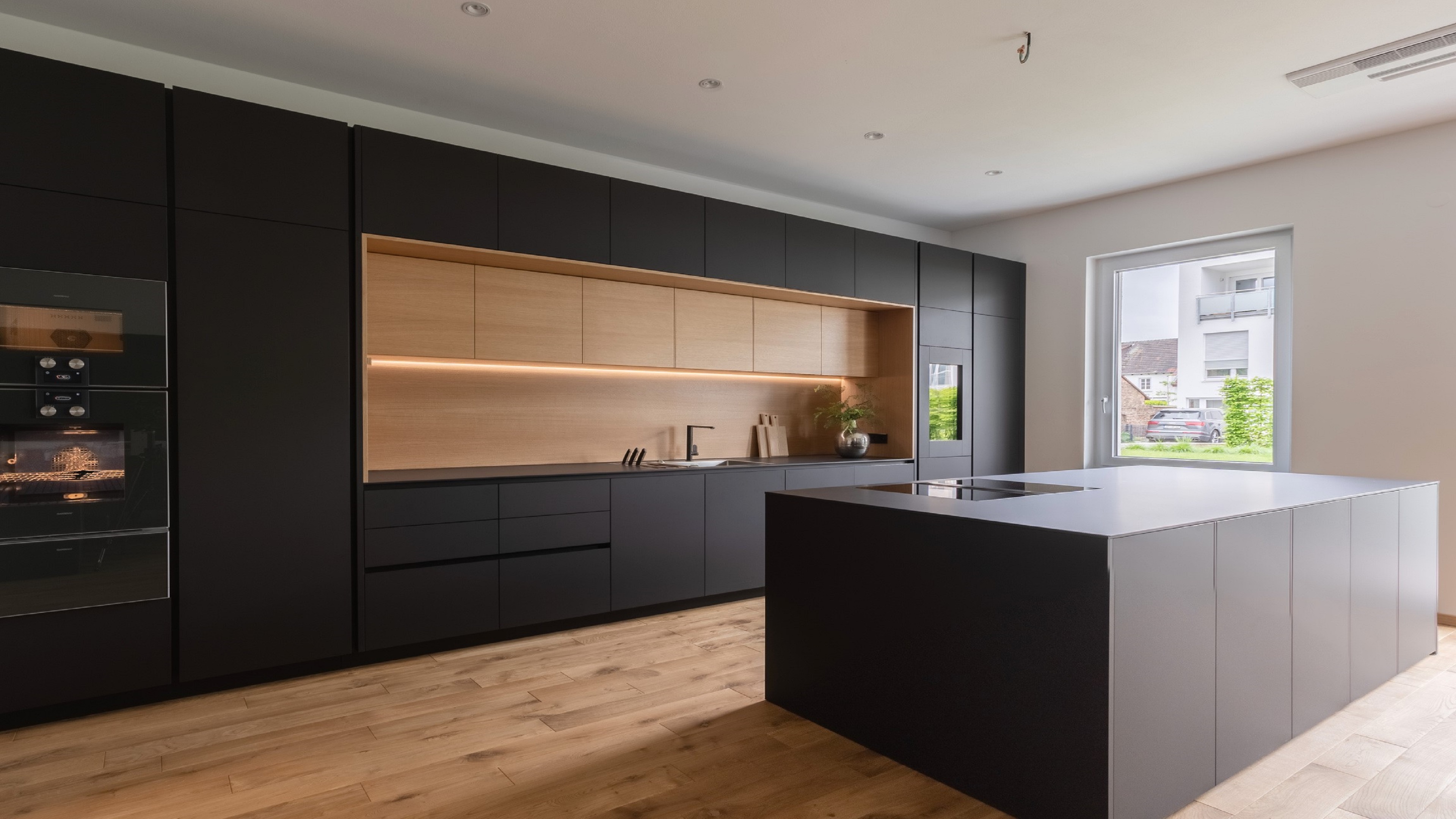 schwarze kuchen als eyecatcher bora kuchendesign bora
