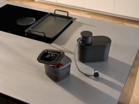BORA QVac Move Vakuumierset mit einer Vakuumierbox, Lebensmittel frisch aufbewahren.